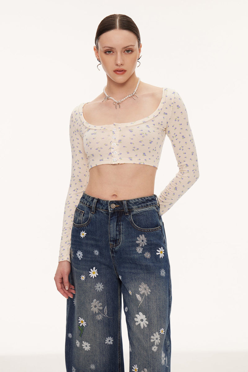 Beautifully Finished Top in a Timeless Design