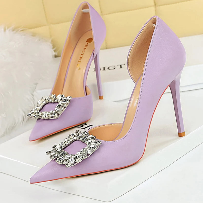 Gracefully Styled Heels for Any Occasion