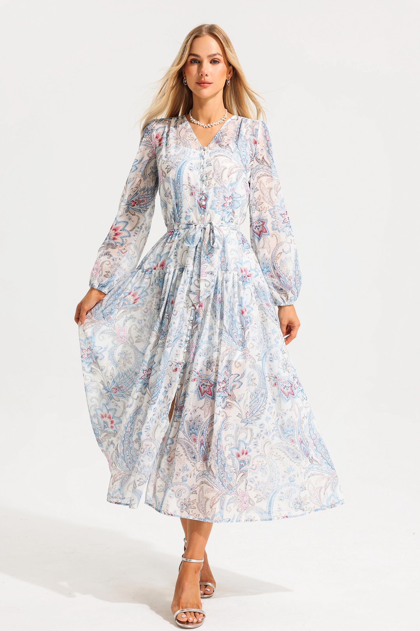 Beautifully Crafted Dress in a Classic Style