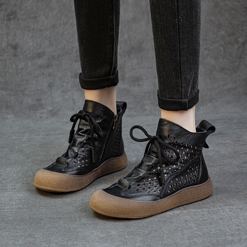 Well Tailored Boots with a Graceful Silhouette