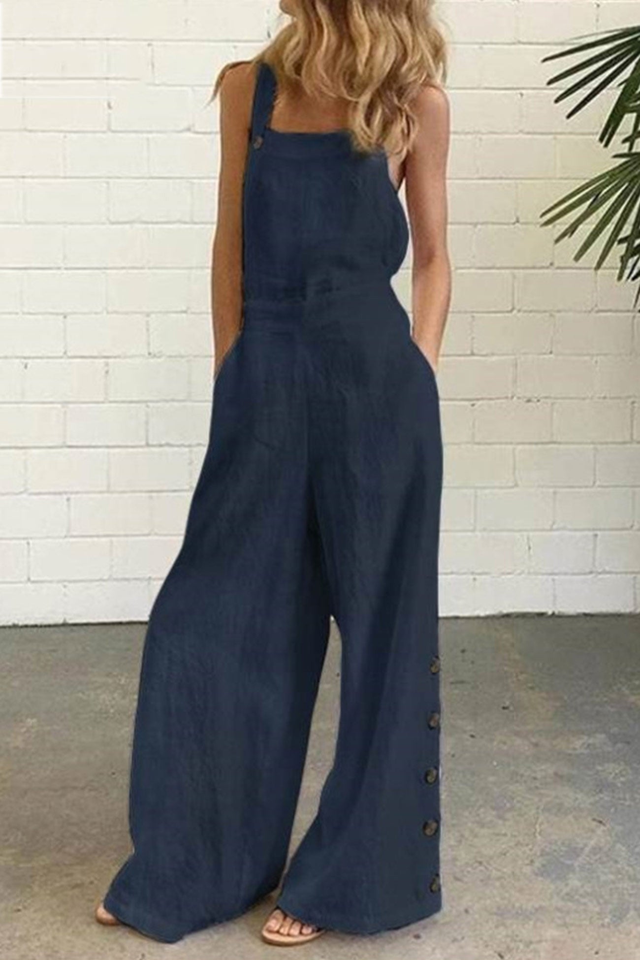 Gracefully Styled Garment for Any Occasion