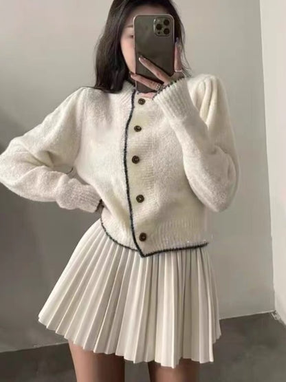 Beautifully Finished Cardigan in a Timeless Design