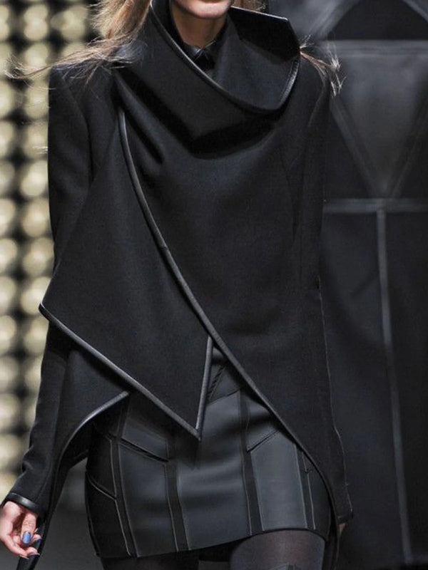Beautifully Finished Coat in a Timeless Design
