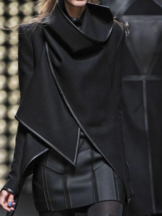 Beautifully Finished Coat in a Timeless Design