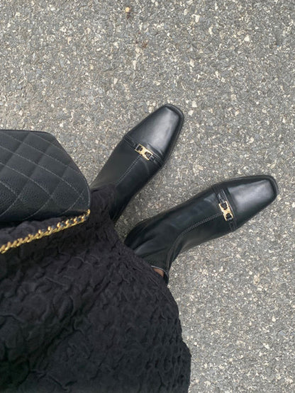 Polished Boots with an Effortless Classic Look