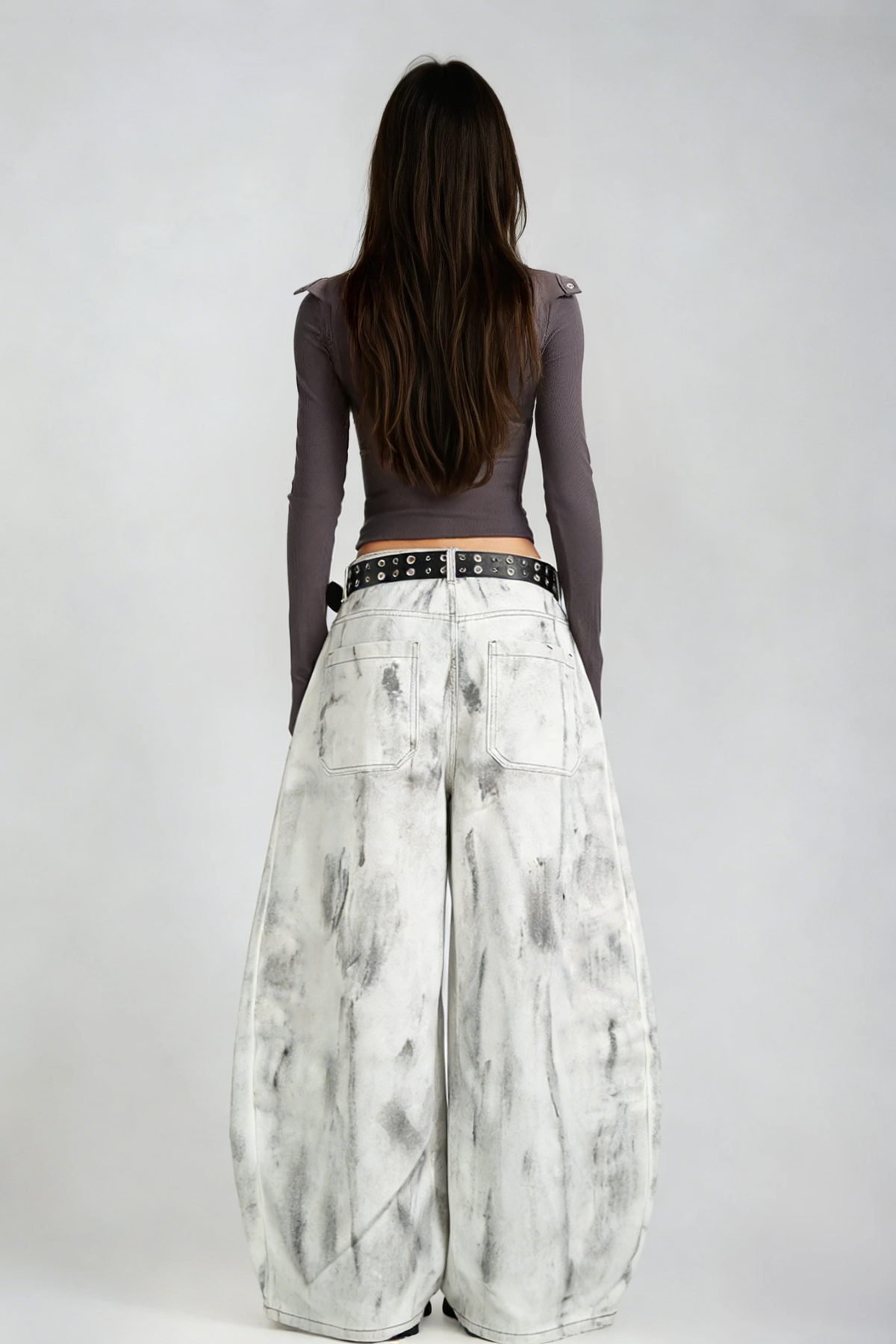 Effortlessly Elegant Garment with a Timeless Design