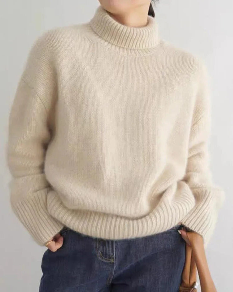 Well Tailored Sweater with a Graceful Silhouette