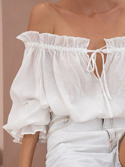 Effortlessly Elegant Blouse with a Timeless Design