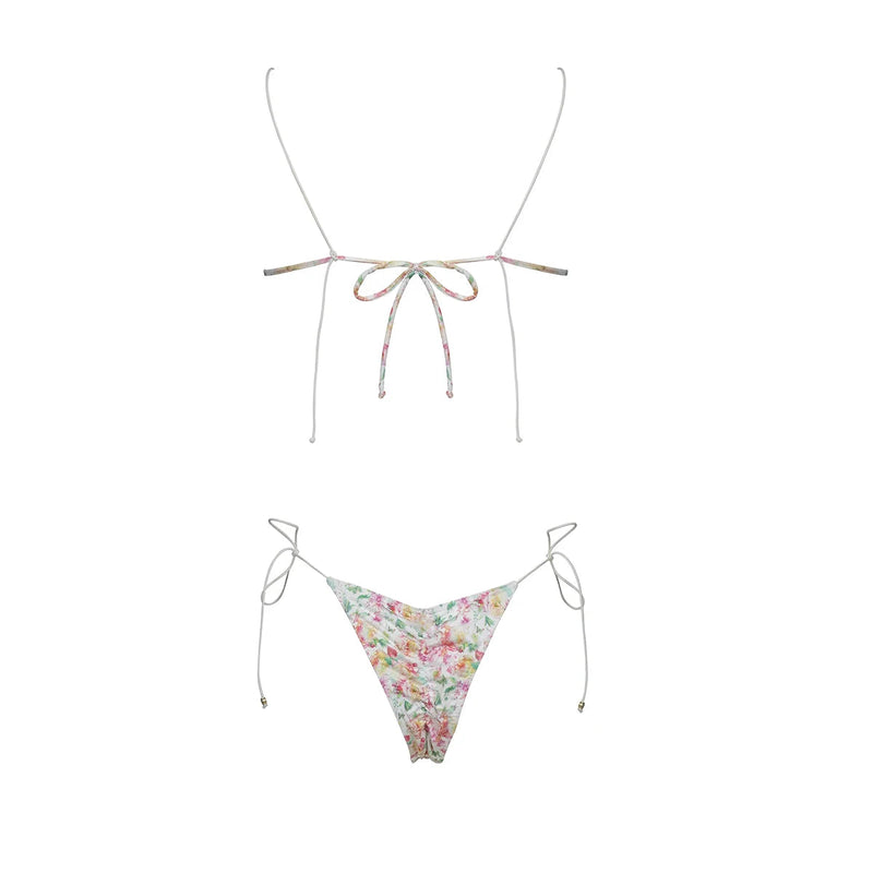 Beautifully Finished Bikini in a Timeless Design