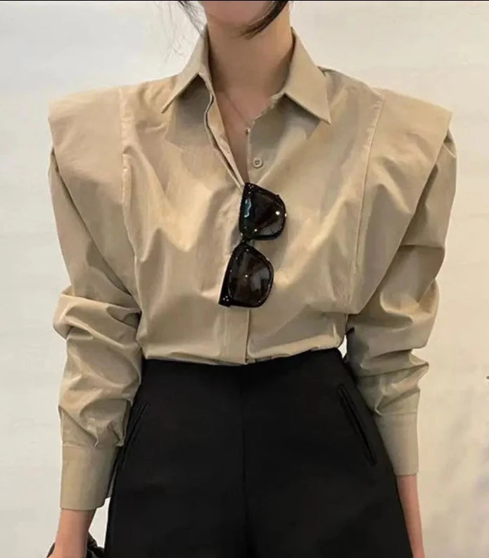 Polished Blouse with an Effortless Classic Look