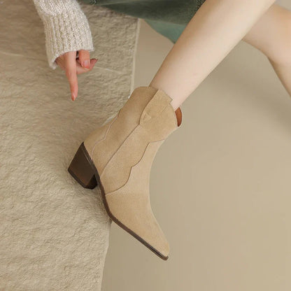 Elegantly Styled Boots for Everyday Wear
