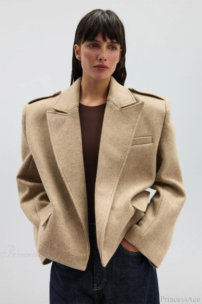 Classic Vintage & Enduringly Stylish Coat