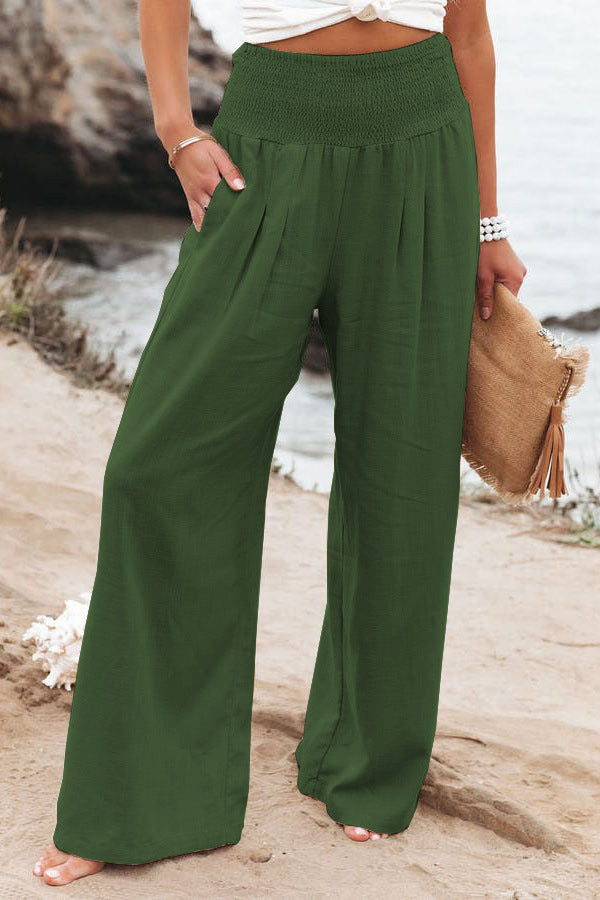 Classic Vintage Pants with a Flattering Fit