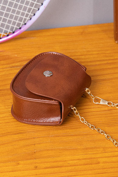 Well Tailored Bag with a Graceful Silhouette