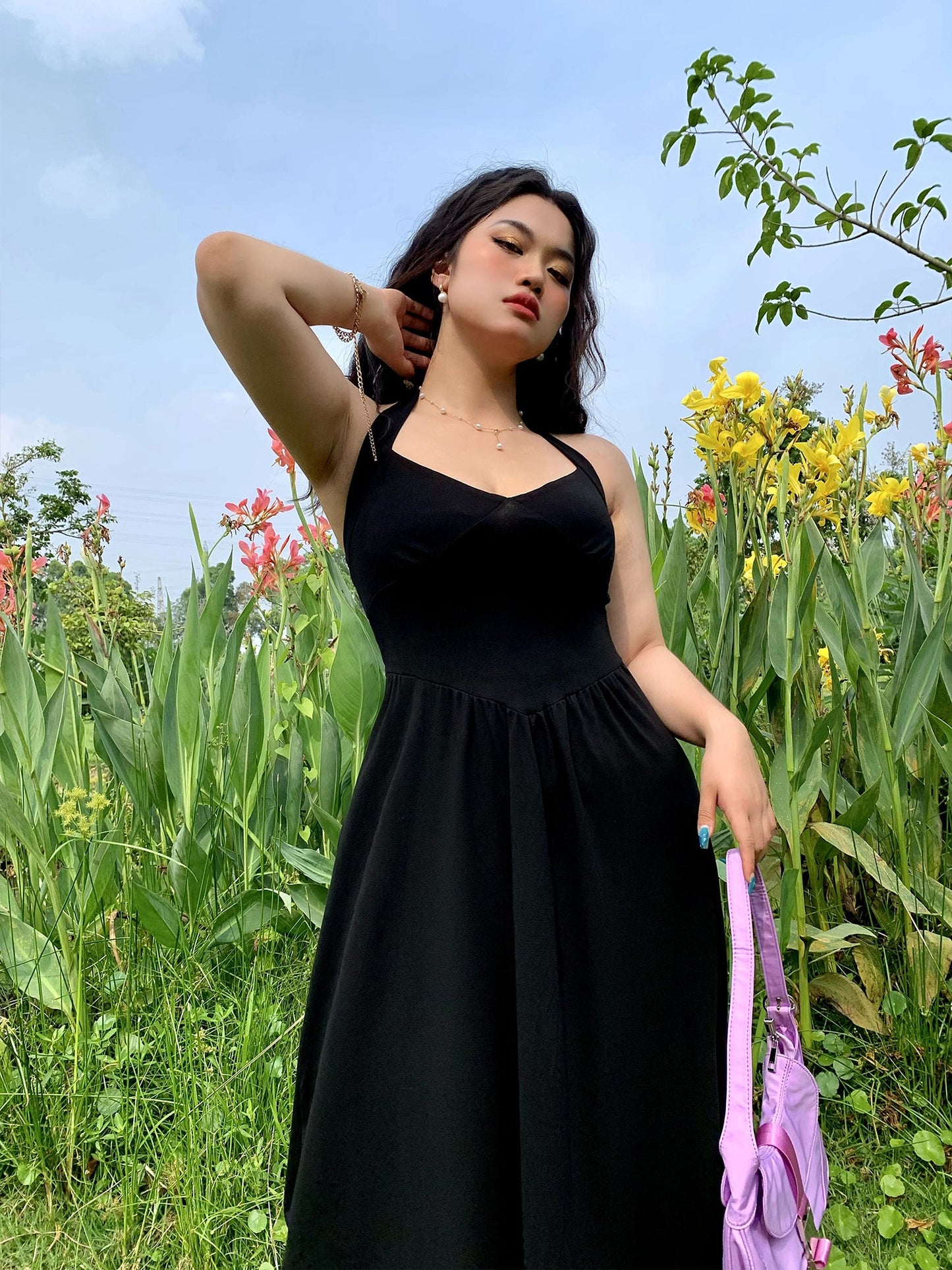Well Tailored Dress with a Graceful Silhouette
