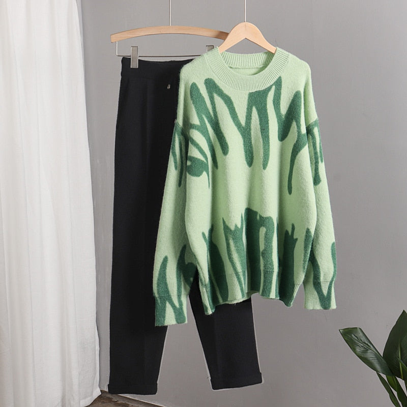 Elegantly Styled Sweater for Everyday Wear