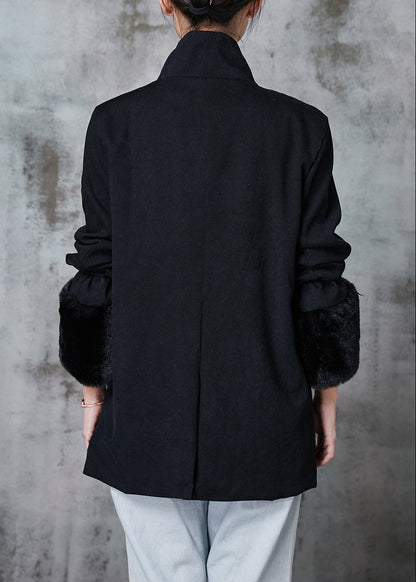 Sophisticated Coat with a Clean Classic Look
