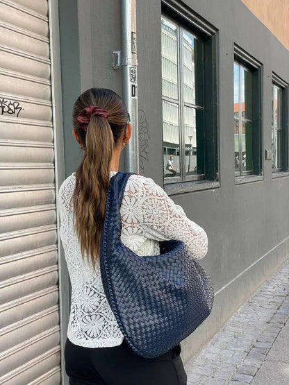 Classic Vintage Bag with a Flattering Fit