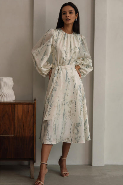 Polished Dress with an Effortless Classic Look