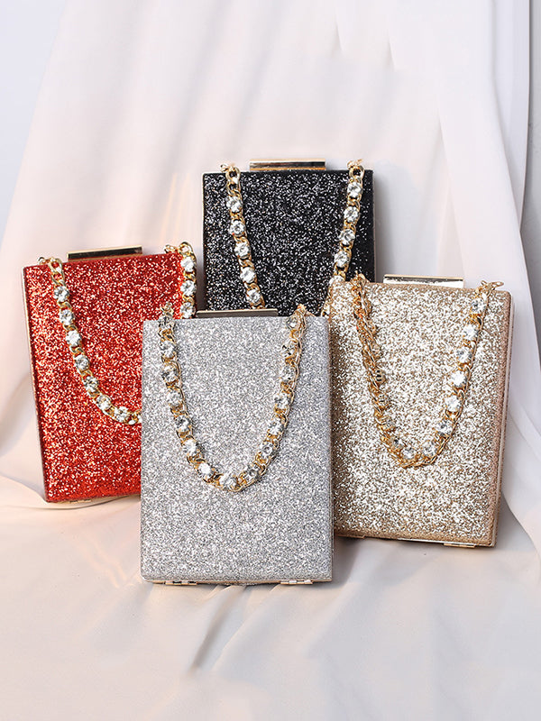 Well Tailored Bag with a Graceful Silhouette