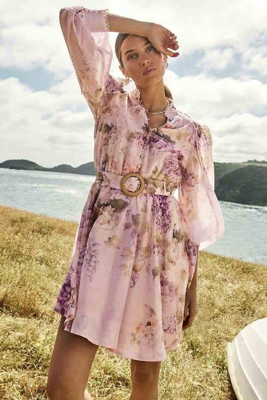 Beautifully Finished Dress in a Timeless Design