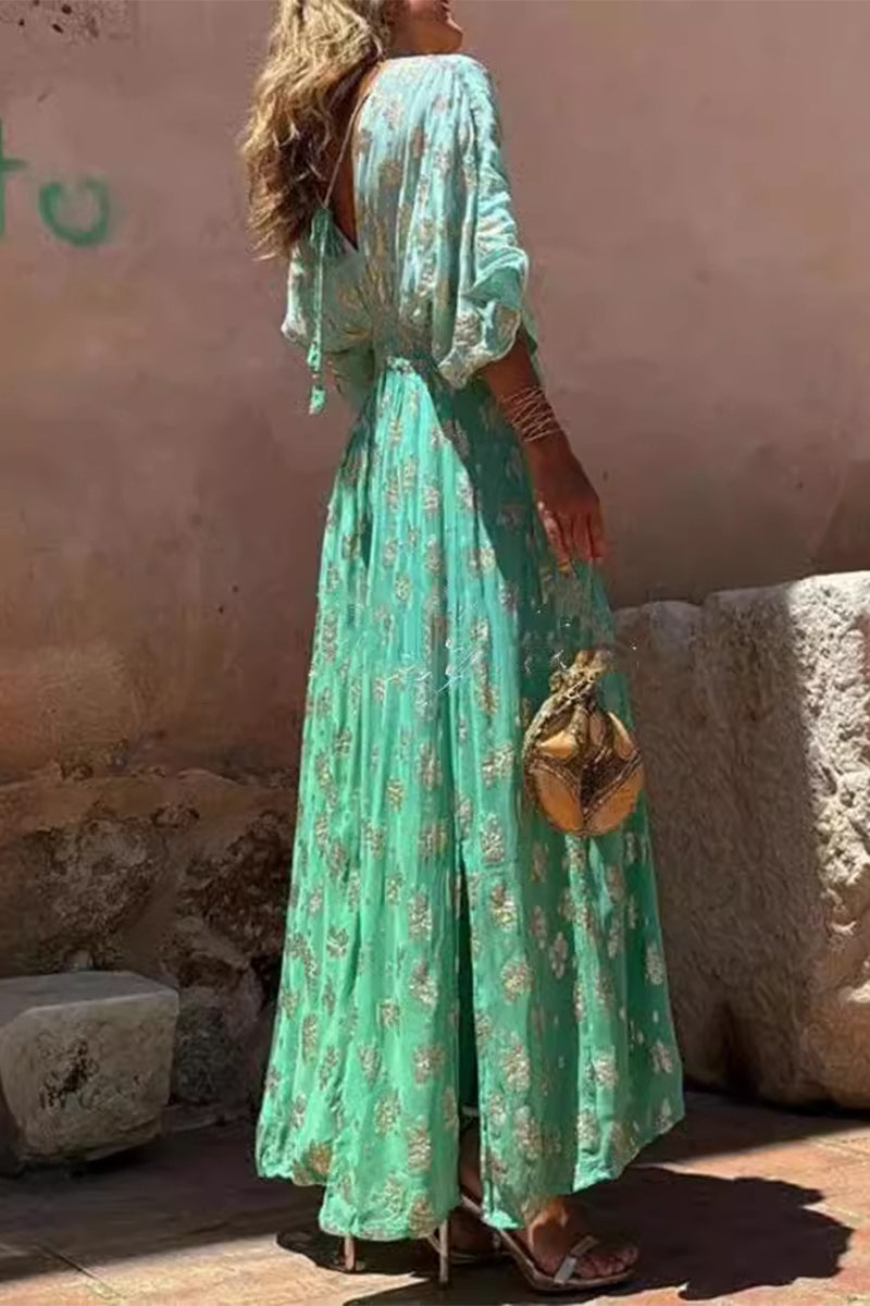 Effortlessly Elegant Garment with a Timeless Design