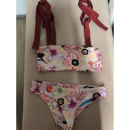 Gracefully Styled Garment for Any Occasion