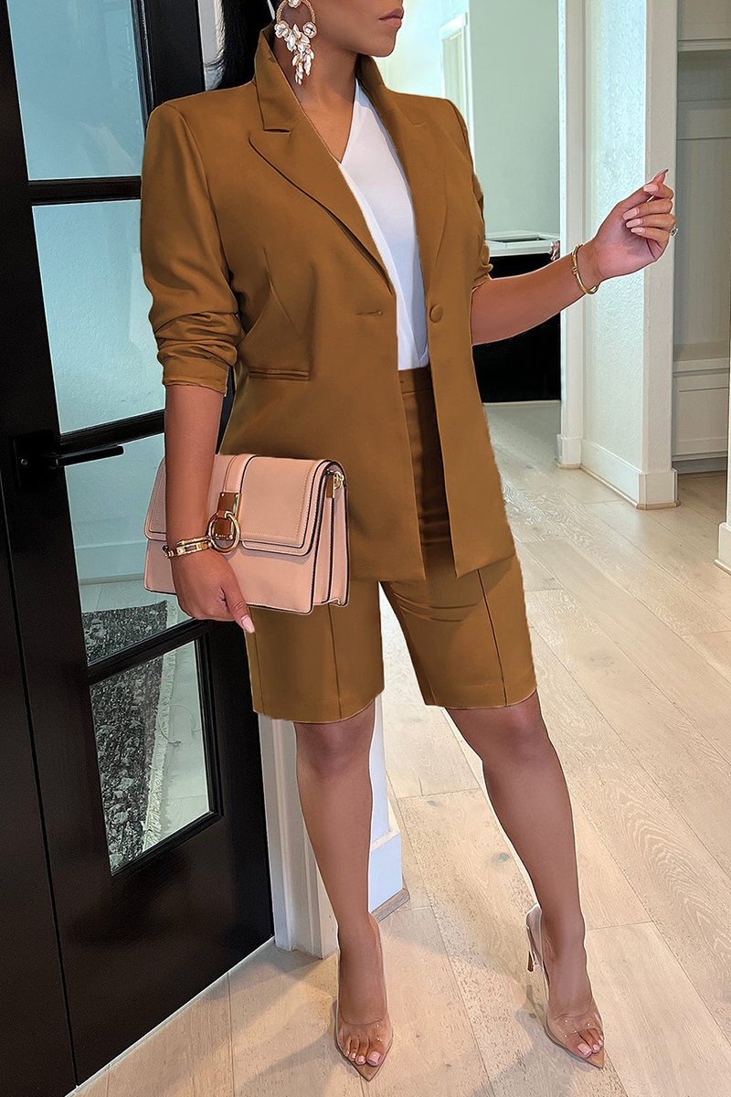 Well Tailored Garment with a Graceful Silhouette