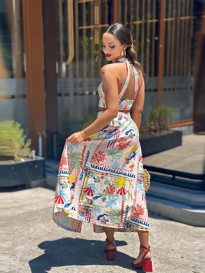 Classic Vintage Top with a Flattering Fit