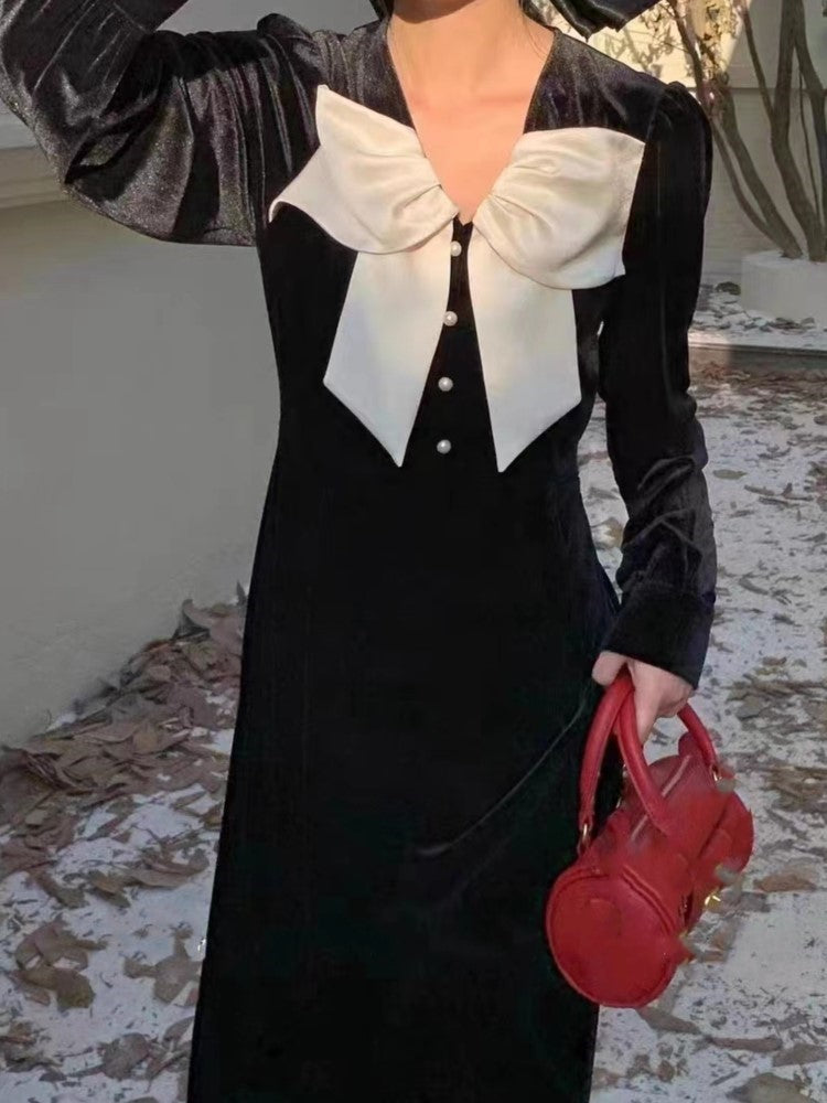 Classic Vintage & Enduringly Stylish Dress