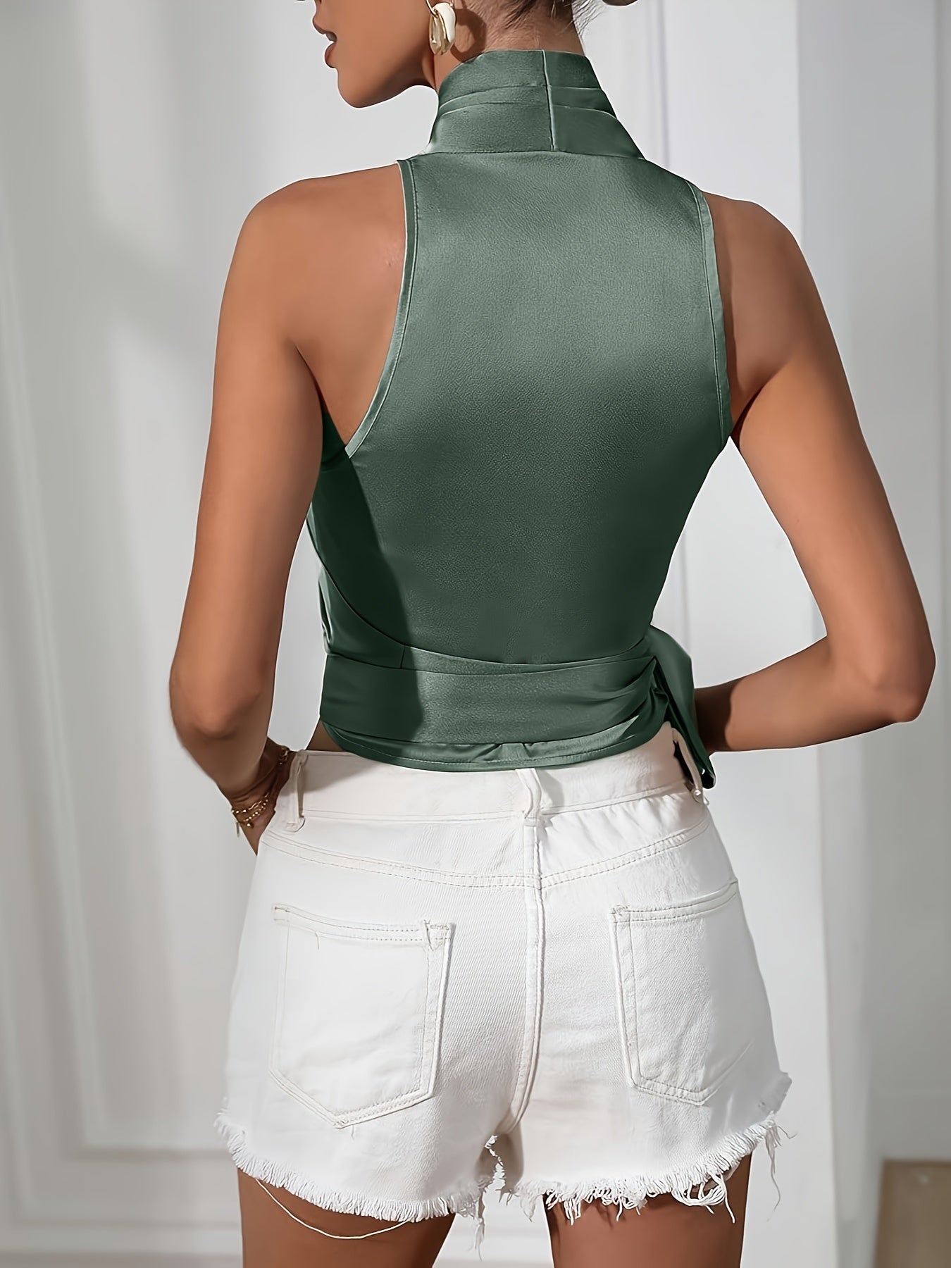 A Vintage Style Top with Delicate Timeless Details