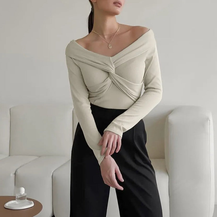 Classic Vintage Sweater with a Flattering Fit