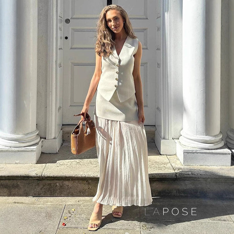 Classic Vintage Garment with a Flattering Fit