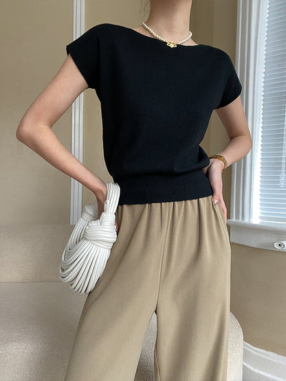 A Vintage Style Pullover with Delicate Timeless Details