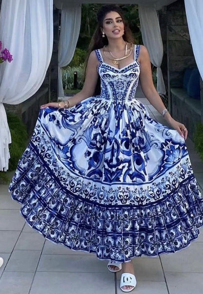 Beautifully Crafted Dress in a Classic Style