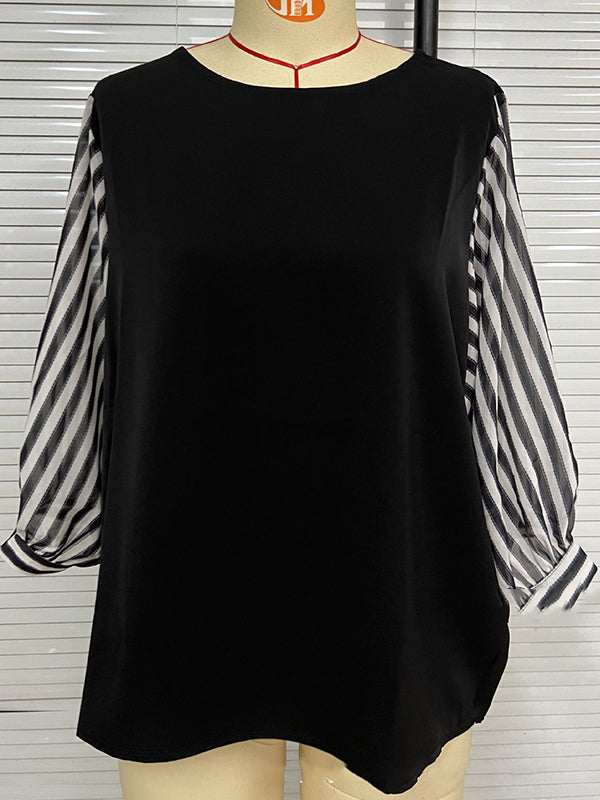 Effortlessly Elegant T-Shirt with a Timeless Design