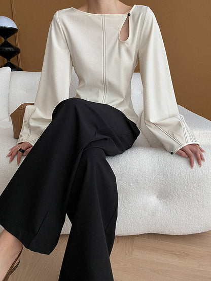 Sophisticated Blouse with a Clean Classic Look