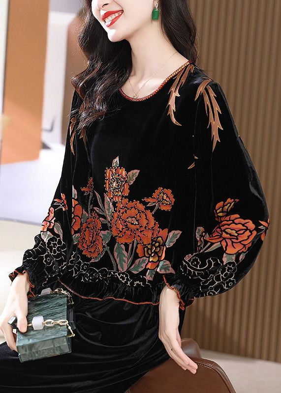 A Vintage Style Top with Delicate Timeless Details