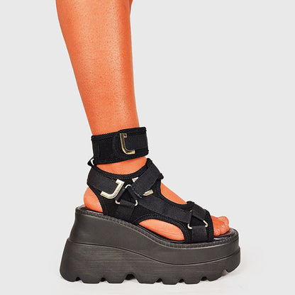 Beautifully Finished Sandals in a Timeless Design