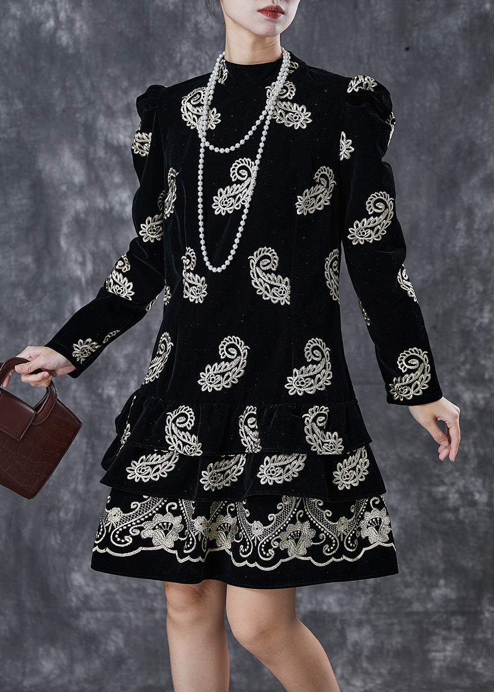 Classic Vintage Dress with a Flattering Fit