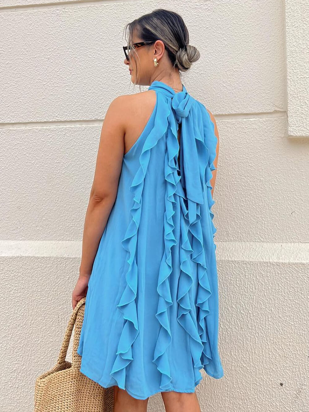 Beautifully Crafted Dress in a Classic Style