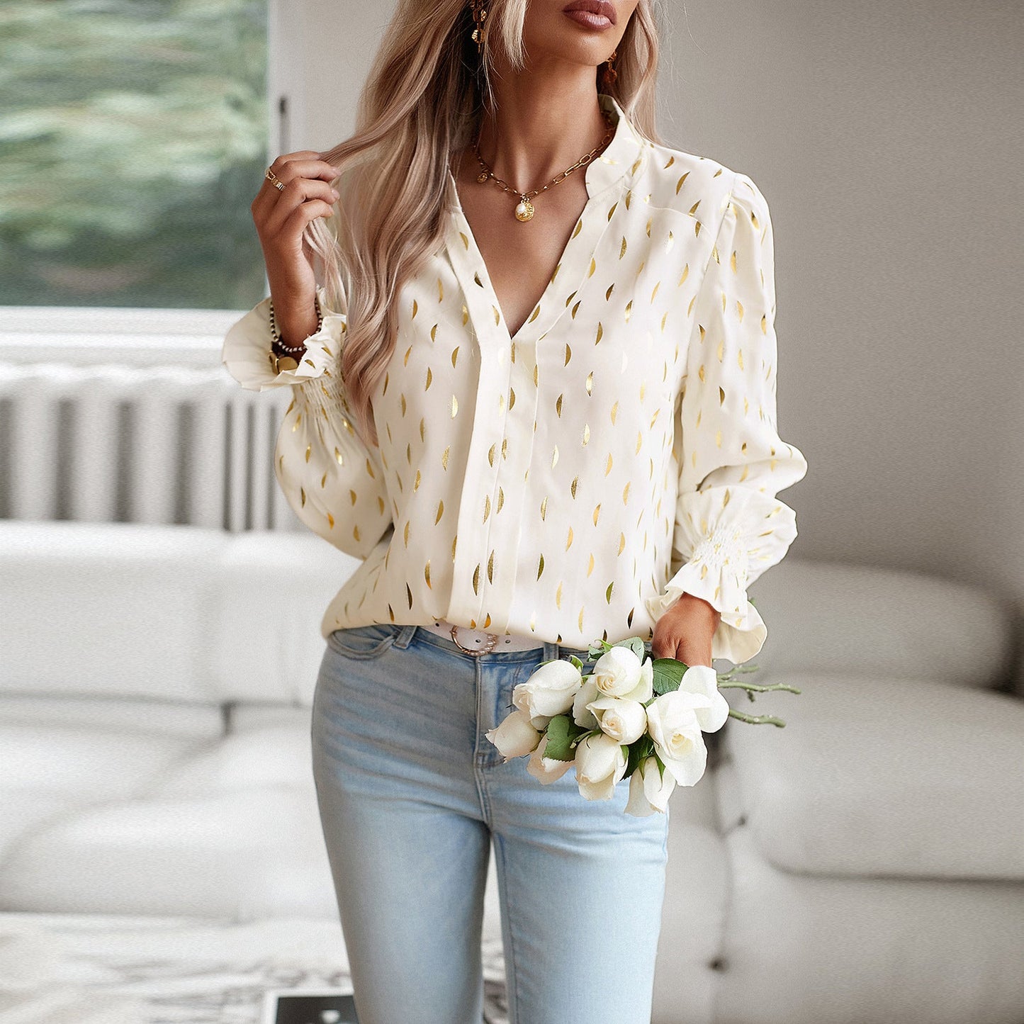 Well Tailored Shirt with a Graceful Silhouette