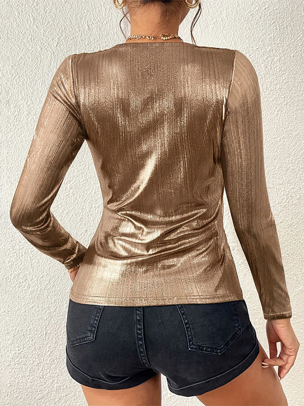 Beautifully Crafted T-Shirt in a Classic Style