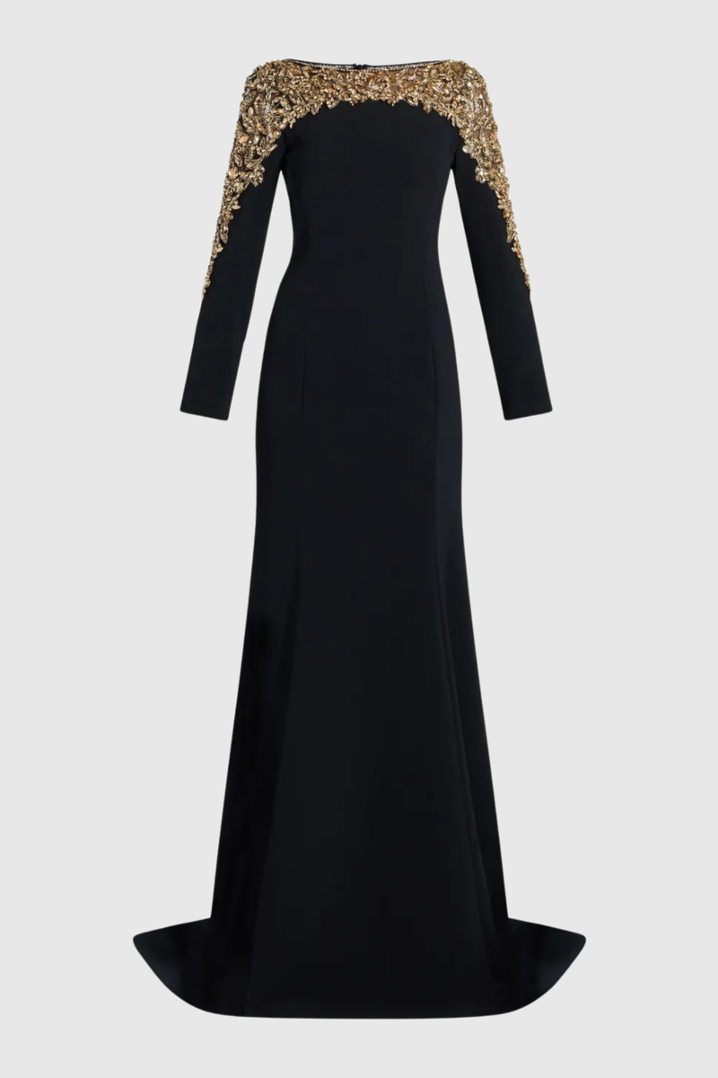 Gracefully Styled Dress for Any Occasion