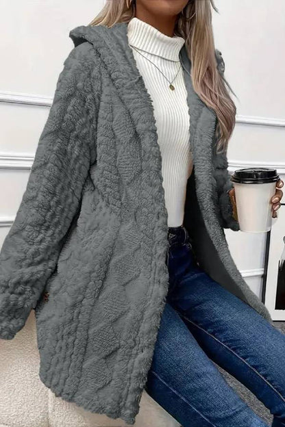 Well Tailored Coat with a Graceful Silhouette