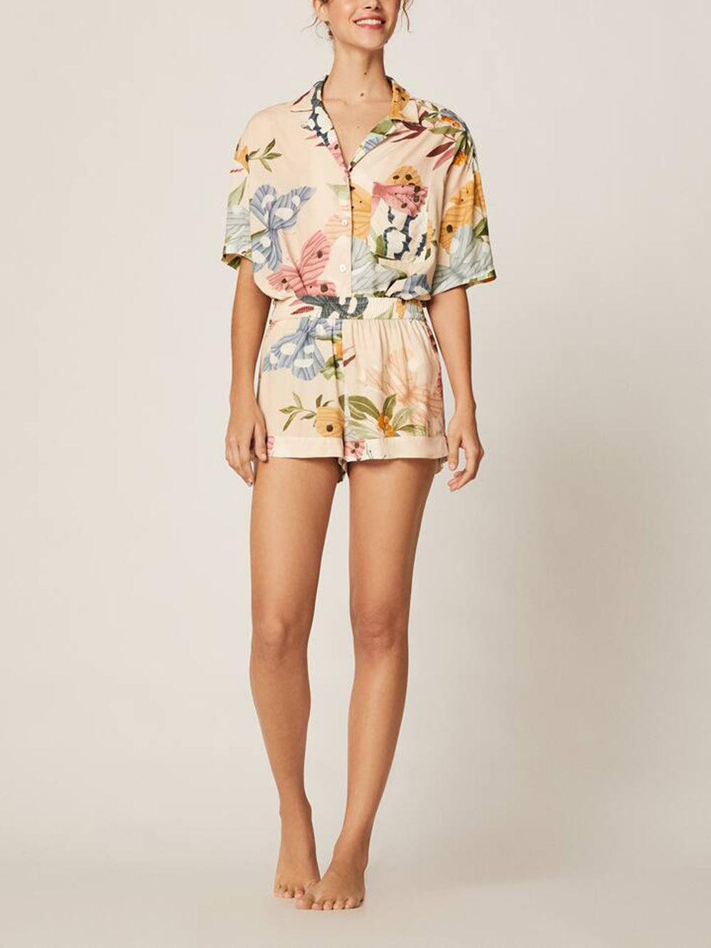 Well Tailored Shirt with a Graceful Silhouette