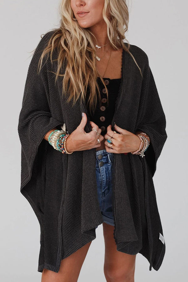 Well Tailored Cardigan with a Graceful Silhouette