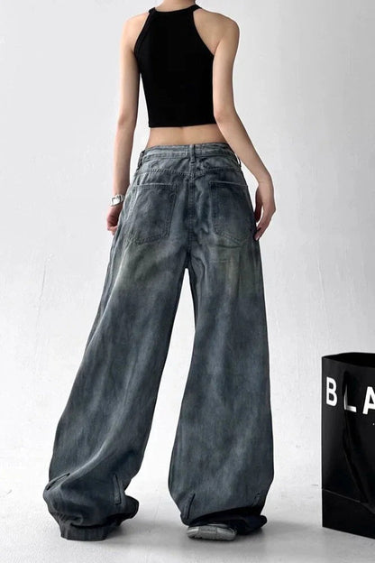 Sophisticated Garment with a Clean Classic Look