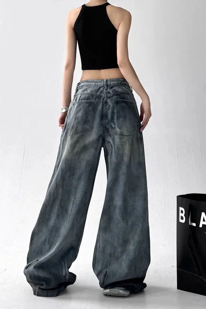Sophisticated Garment with a Clean Classic Look