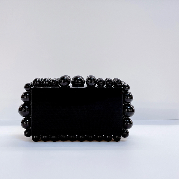 Classic Vintage Bag with a Flattering Fit